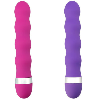 Funciona con pilas, resistente al agua, gran vibrador.